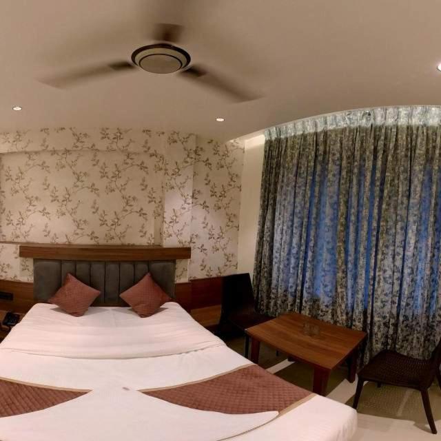 Hotel India Gate Narhe, Pune Exterior foto